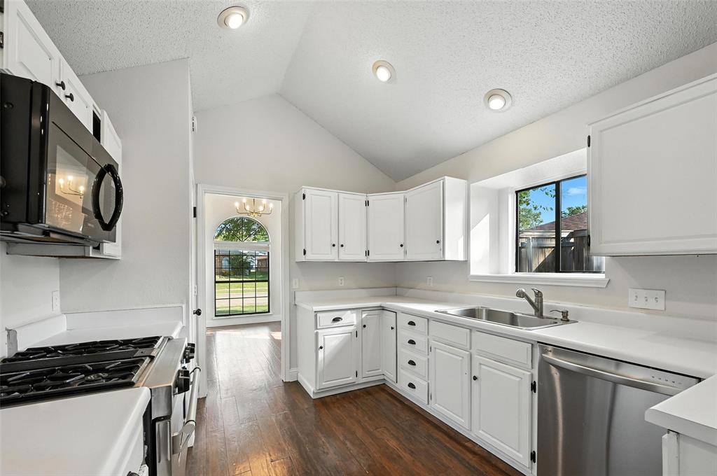 Flower Hill 06 - Residential