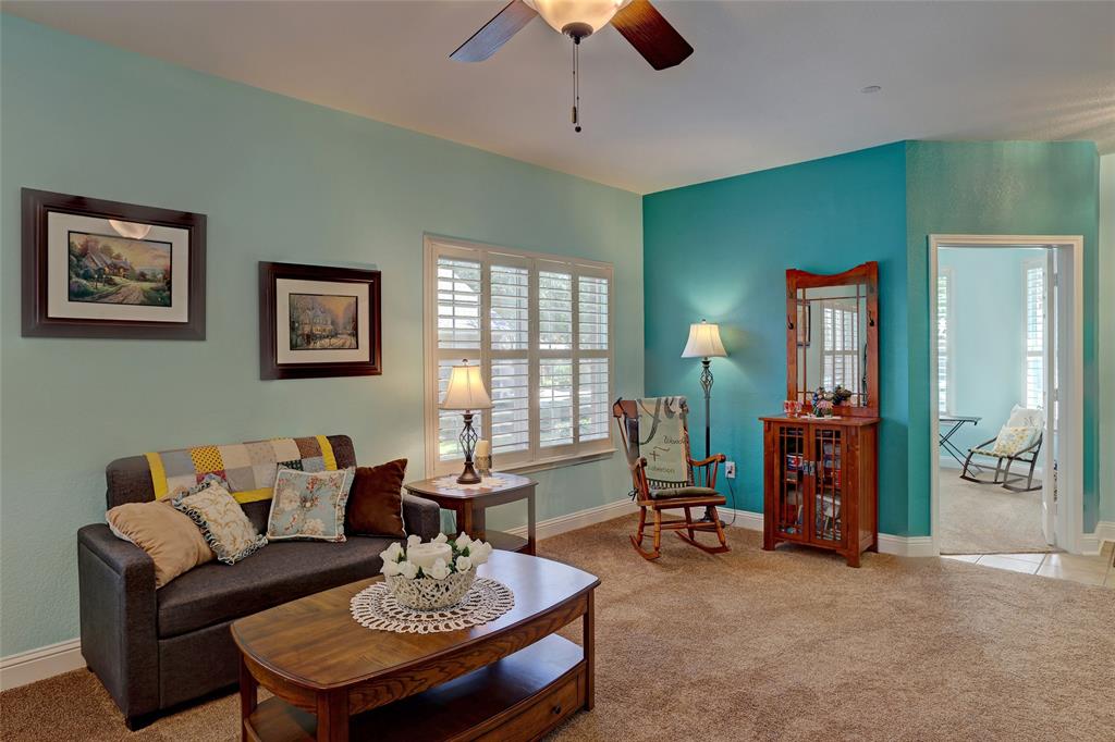 9909 Kaufman Place