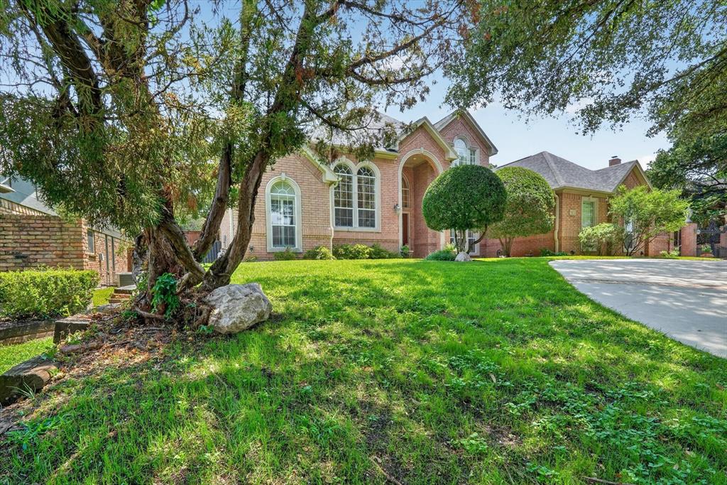 702 Buttermilk Drive