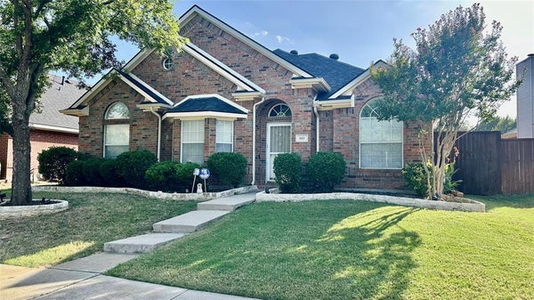 808 PINNACLE CIR, LEWISVILLE, TX 75077 - Image 9efde863fa96424cd0ef5e35ed237505/413762231