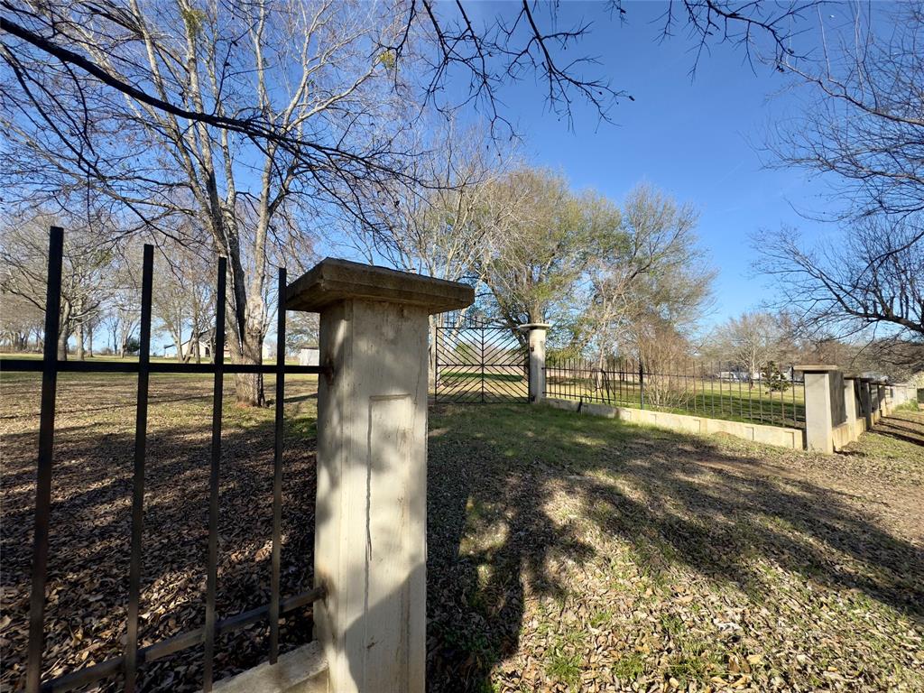 Spring Vly Acres - Residential