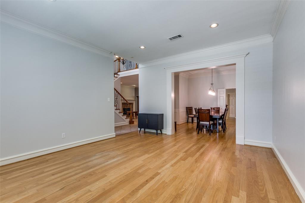 5807 Covehaven Drive