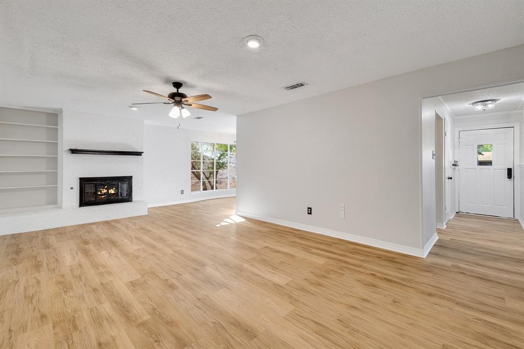 Saginaw, Texas 76179, United States, 3 Bedrooms Bedrooms, ,2 BathroomsBathrooms,Residential,Active,38360