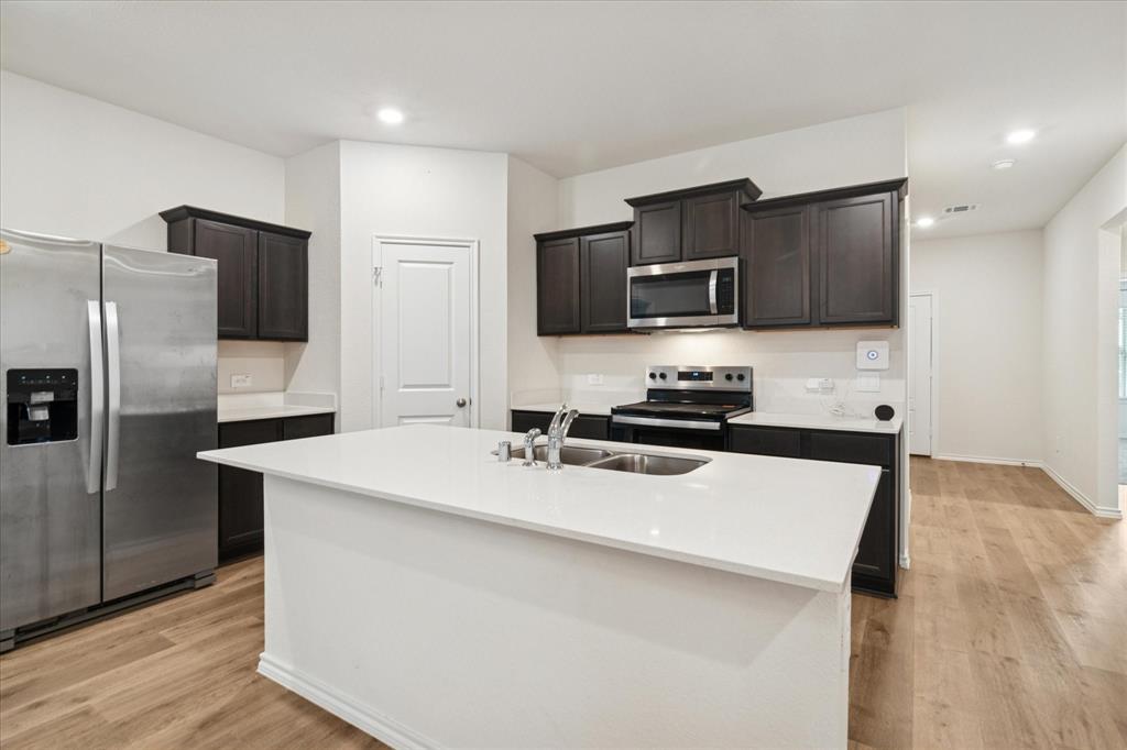 Enclave Pecan Creek Ph III - Residential Lease