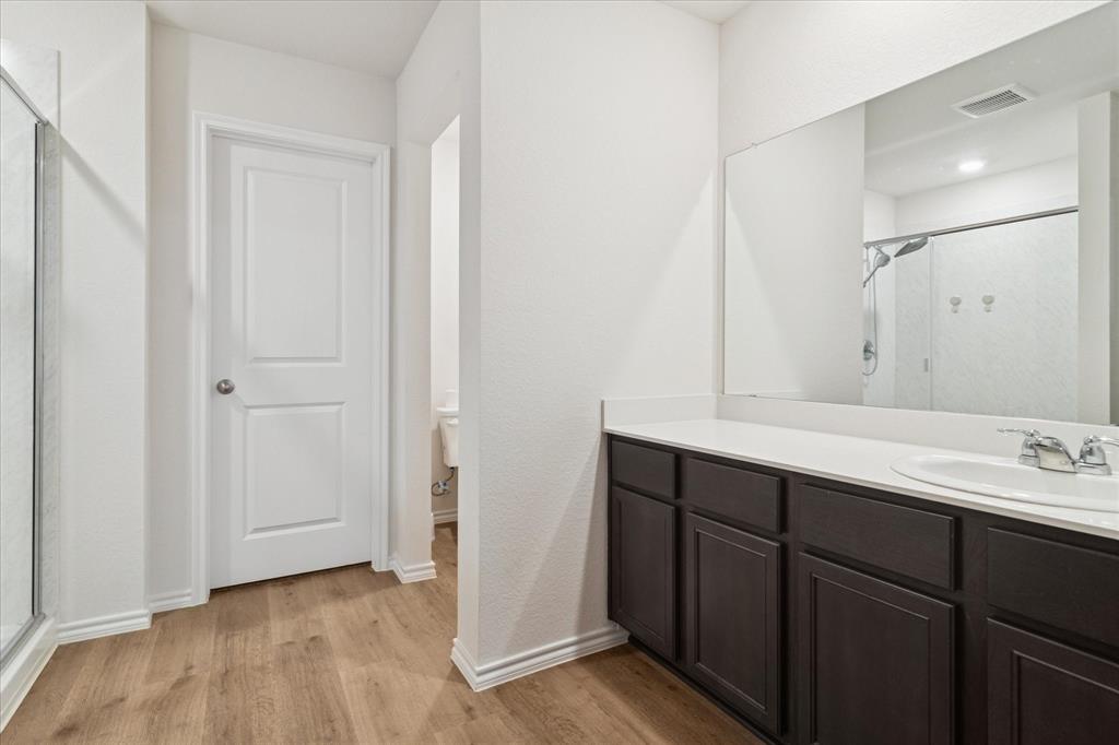 Enclave Pecan Creek Ph III - Residential Lease