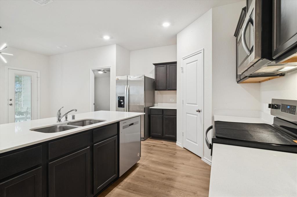 Enclave Pecan Creek Ph III - Residential Lease