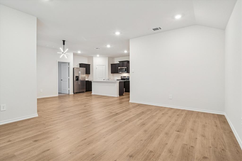 Enclave Pecan Creek Ph III - Residential Lease