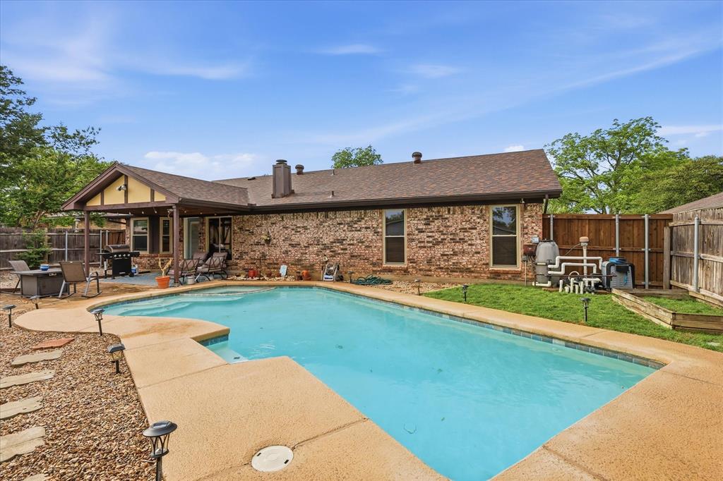 Bell Manor West - Residential
