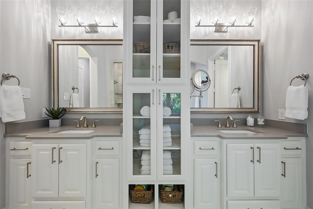 Lewisville, Texas 75056, United States, 4 Bedrooms Bedrooms, ,4 BathroomsBathrooms,Residential,Active,130623