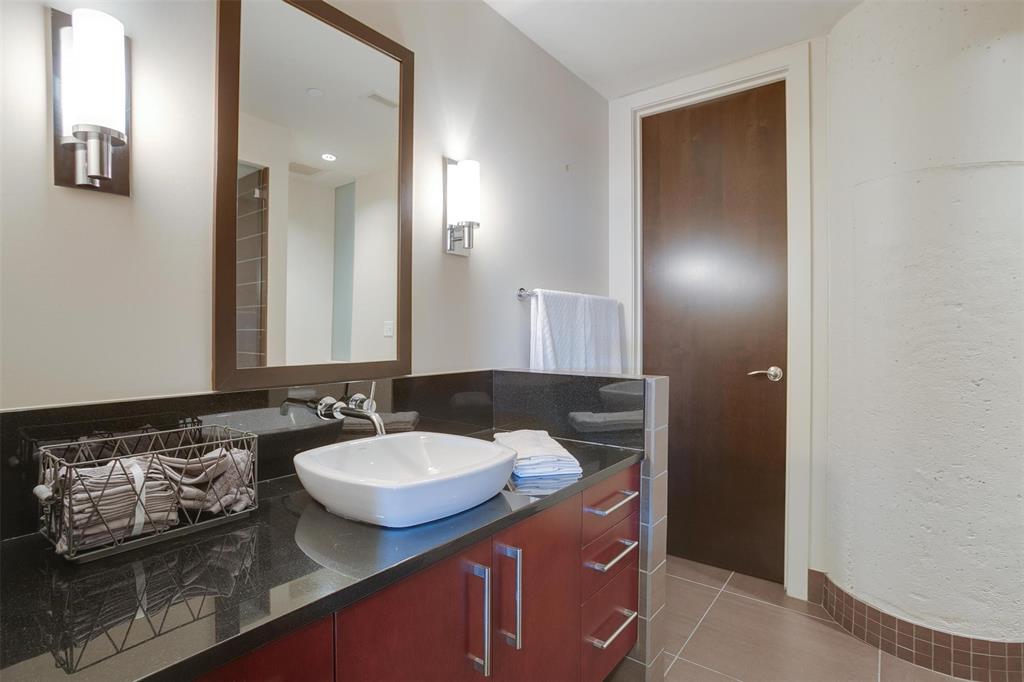 One Montgomery Plaza Residence Condo - Residential