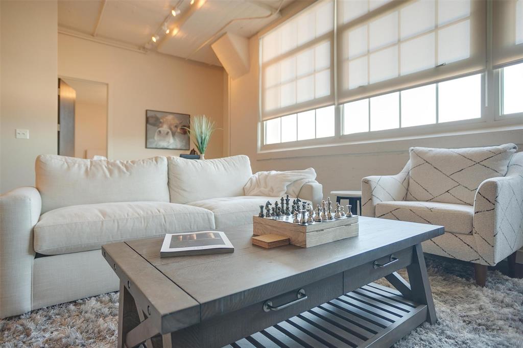 One Montgomery Plaza Residence Condo - Residential