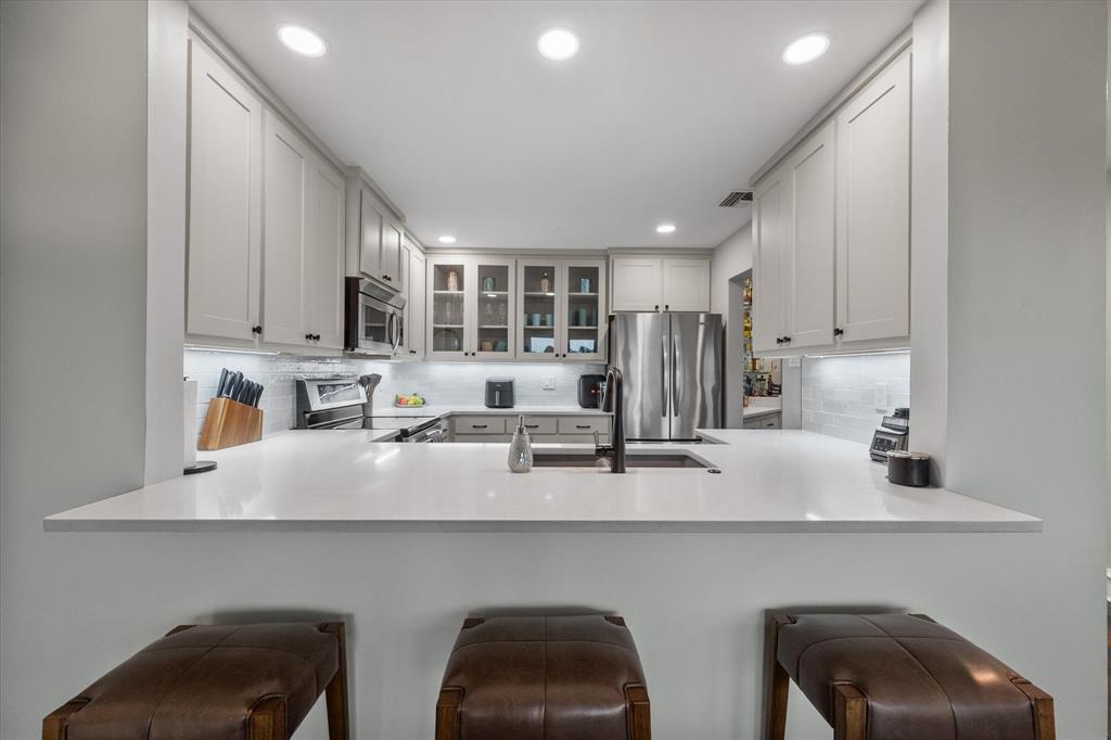 Reflection Bay Condo On Lake Arl - Residential