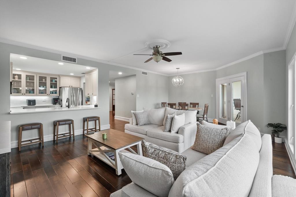 Reflection Bay Condo On Lake Arl - Residential