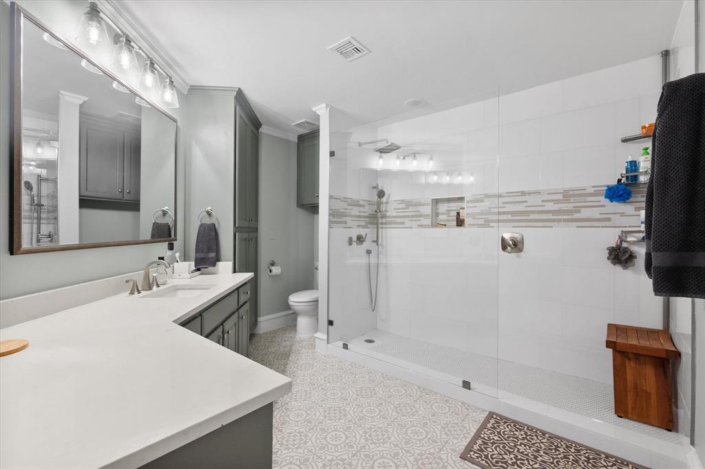 Reflection Bay Condo On Lake Arl - Residential