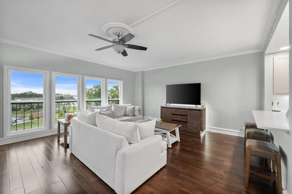 Reflection Bay Condo On Lake Arl - Residential