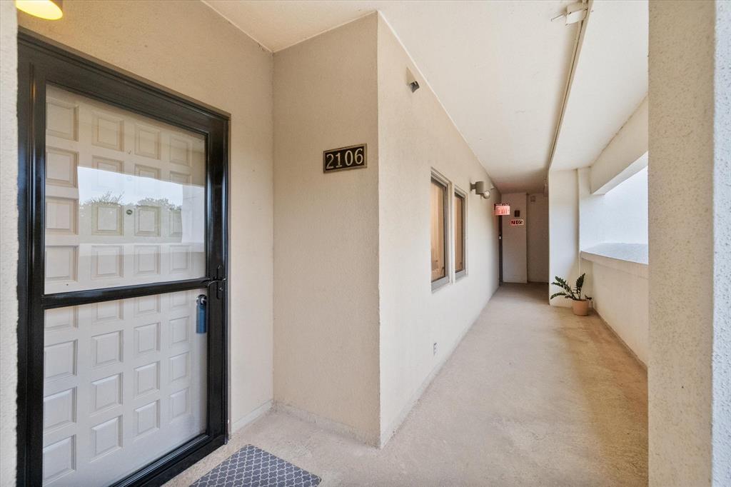 Reflection Bay Condo On Lake Arl - Residential