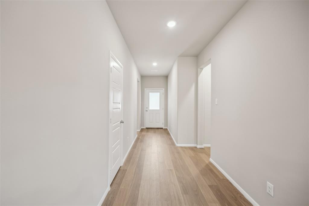 9101 Spur Creek Court