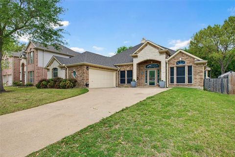 8 Whispering Bend Court Mansfield TX 76063