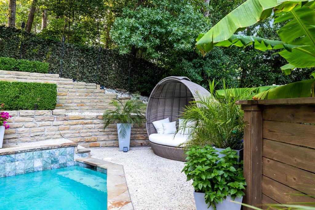 Guggenheim Acres - Residential