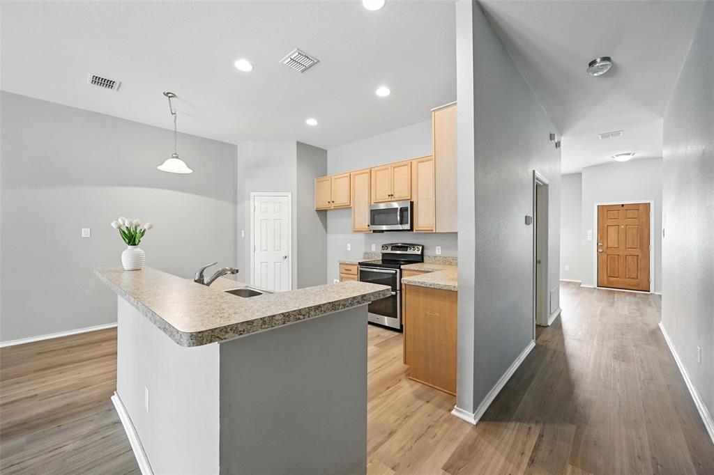 Oak Point, Texas 75068, United States, 3 Bedrooms Bedrooms, ,2 BathroomsBathrooms,Residential,Active,197210