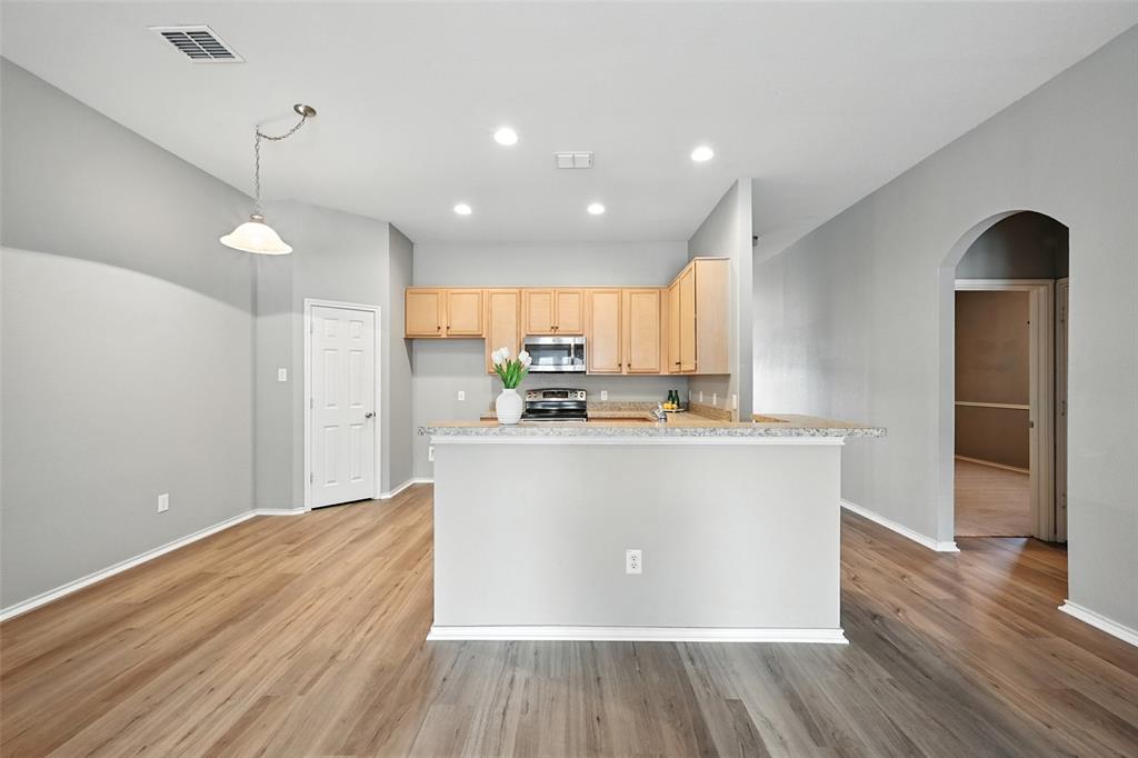 Oak Point, Texas 75068, United States, 3 Bedrooms Bedrooms, ,2 BathroomsBathrooms,Residential,Active,197210