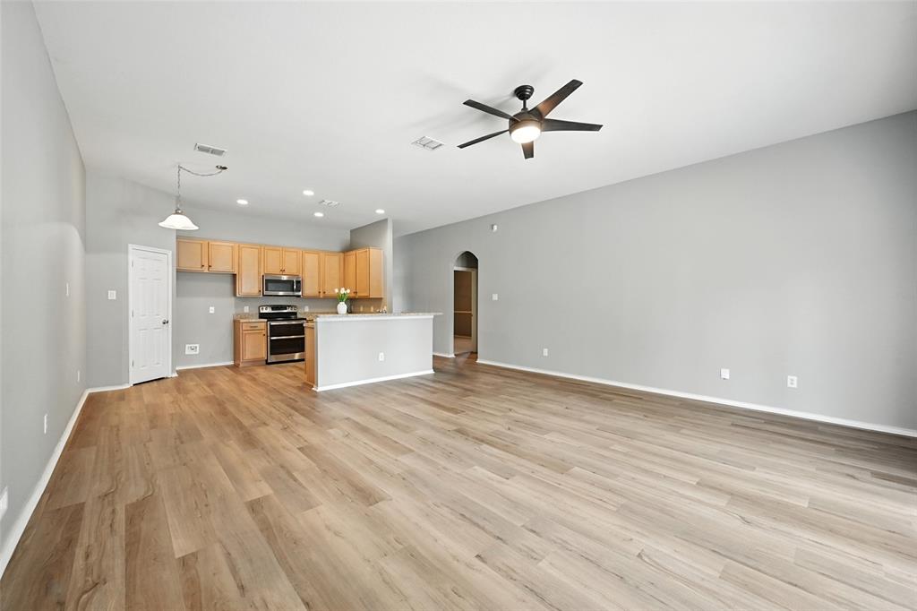 Oak Point, Texas 75068, United States, 3 Bedrooms Bedrooms, ,2 BathroomsBathrooms,Residential,Active,197210