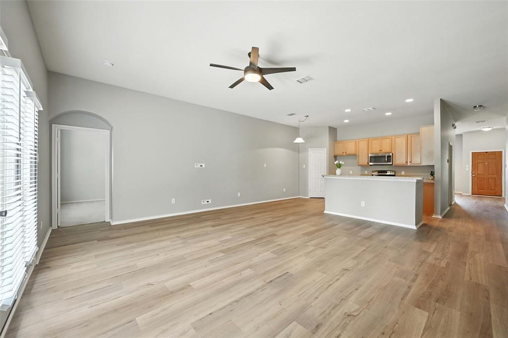 Oak Point, Texas 75068, United States, 3 Bedrooms Bedrooms, ,2 BathroomsBathrooms,Residential,Active,197210