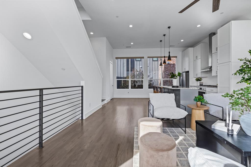 2317 Moser Condo - Residential Lease