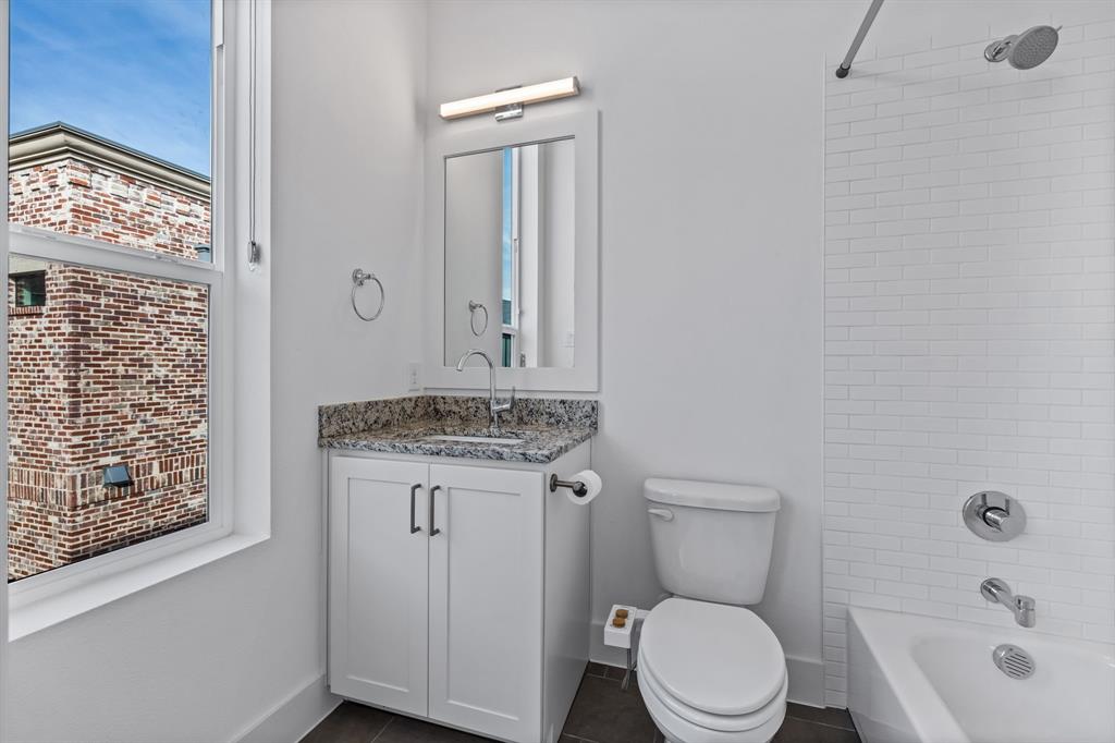 2317 Moser Condo - Residential Lease