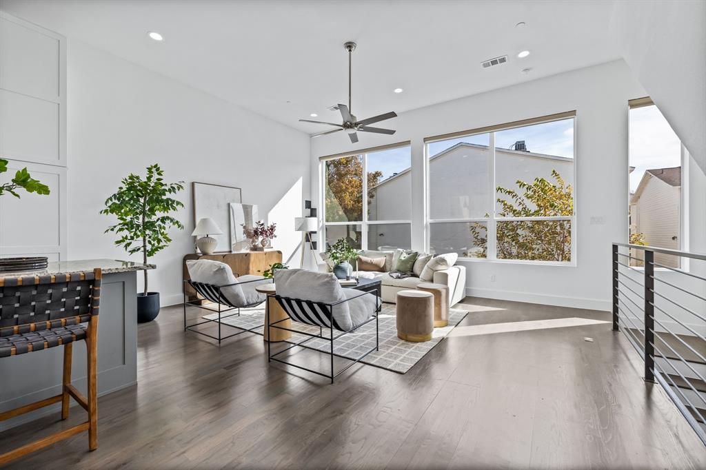 2317 Moser Condo - Residential Lease