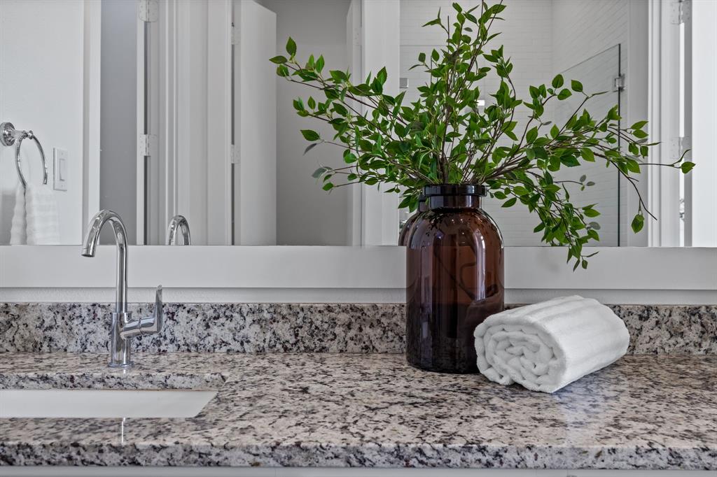 2317 Moser Condo - Residential Lease