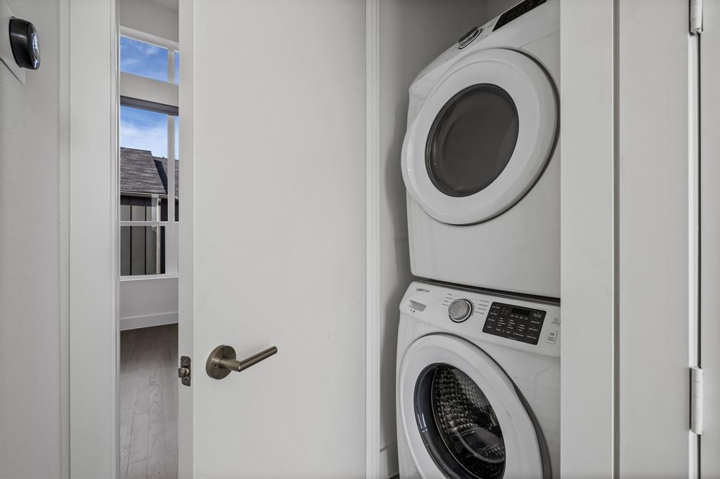 2317 Moser Condo - Residential Lease