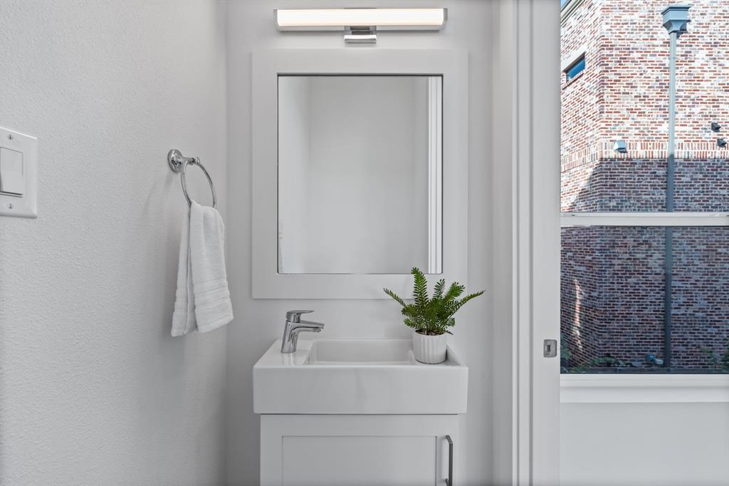 2317 Moser Condo - Residential Lease