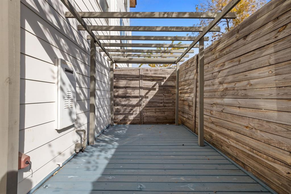 2317 Moser Condo - Residential Lease