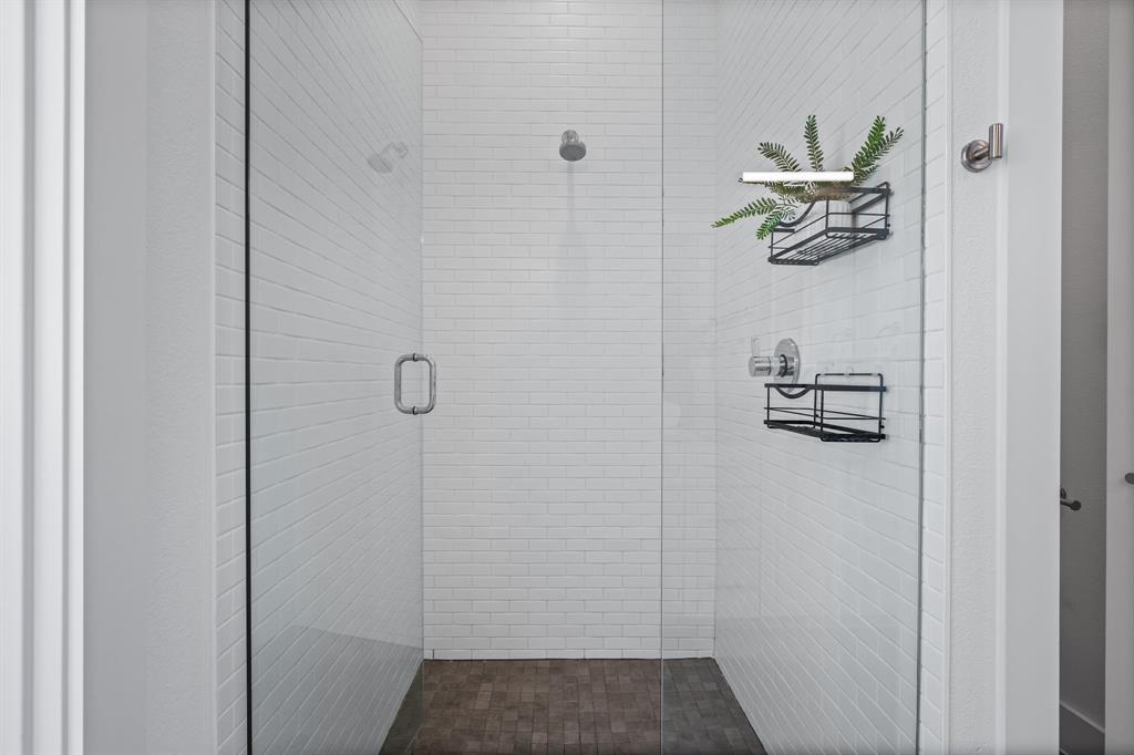 2317 Moser Condo - Residential Lease