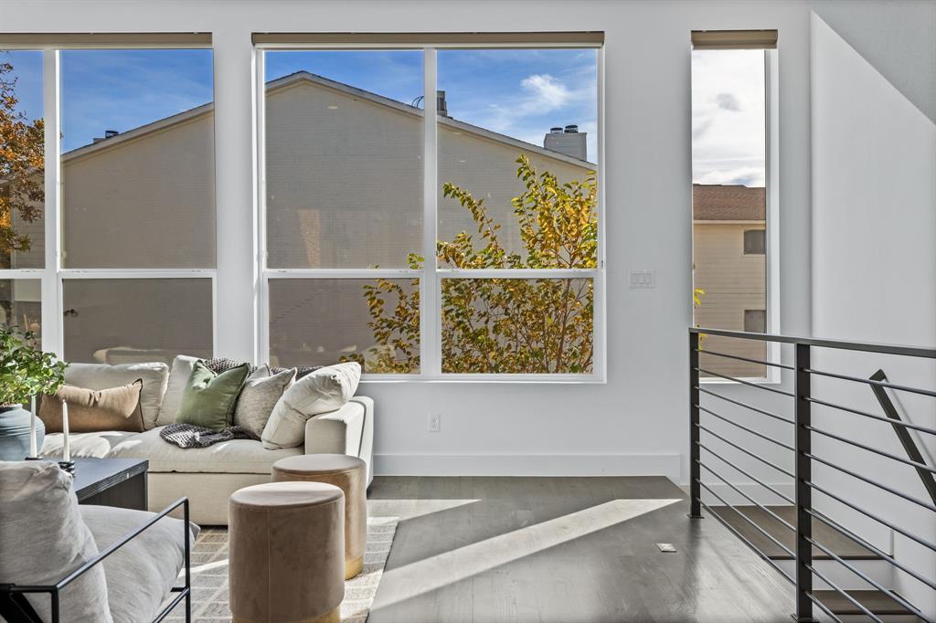 2317 Moser Condo - Residential Lease