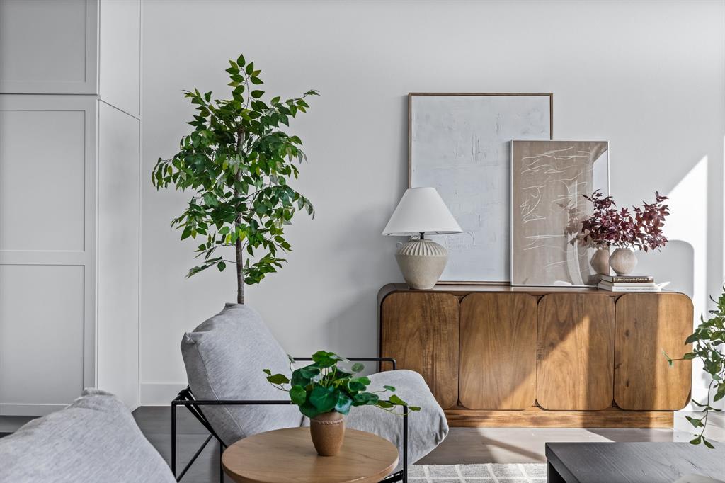 2317 Moser Condo - Residential Lease