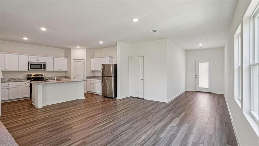6076 Mojave Drive