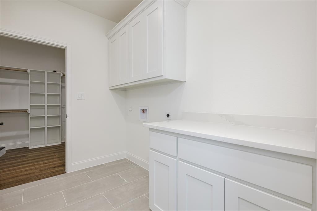 Whispering Oaks Ph IV - Residential