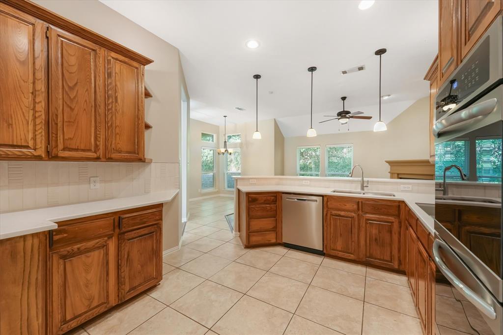 2817 Naples Drive