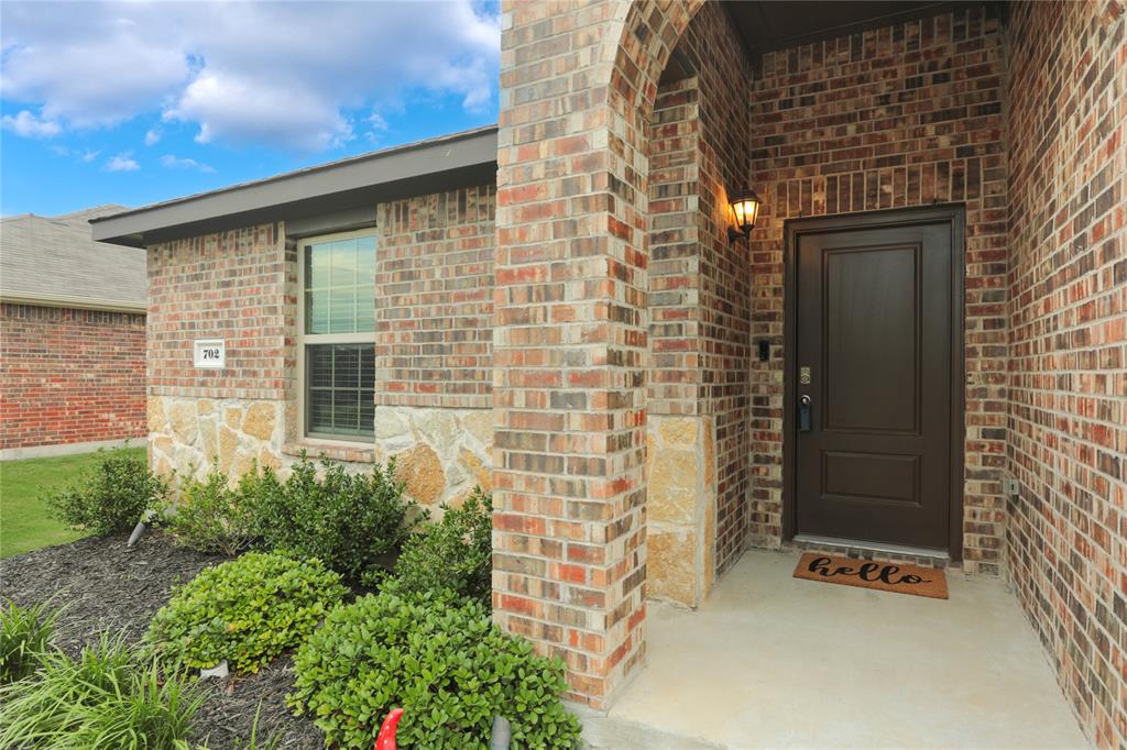702 Cottonwood Way