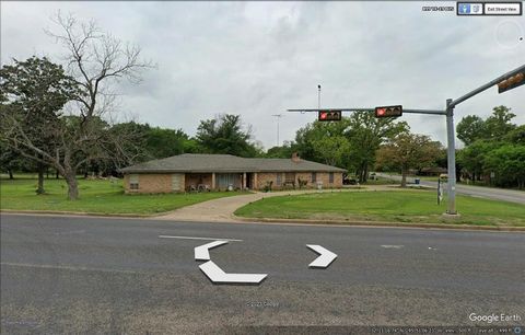 900 S Palestine Street Athens TX 75751