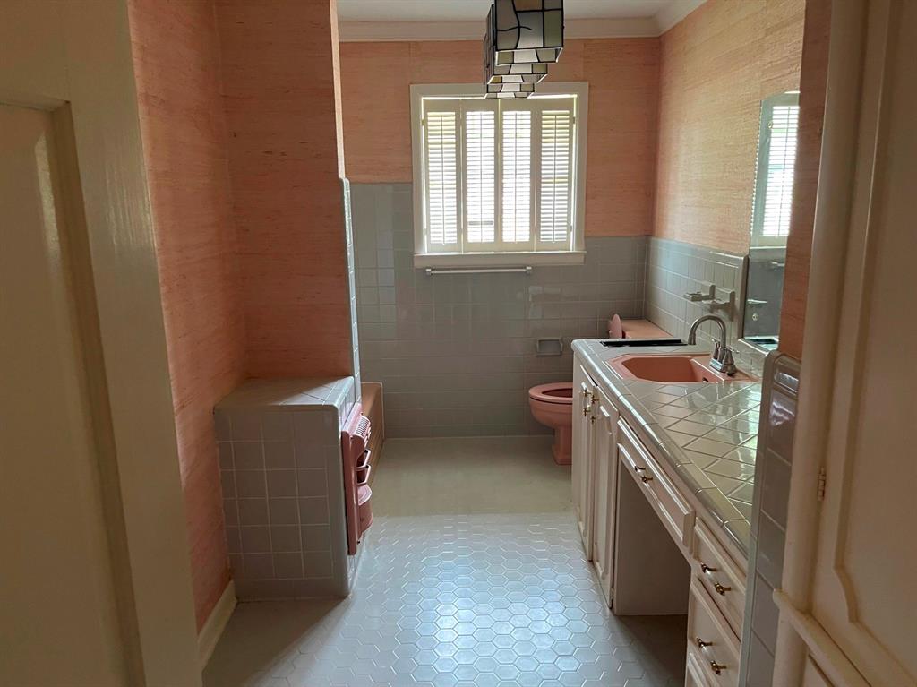 Park Hlnds Add - Commercial Sale