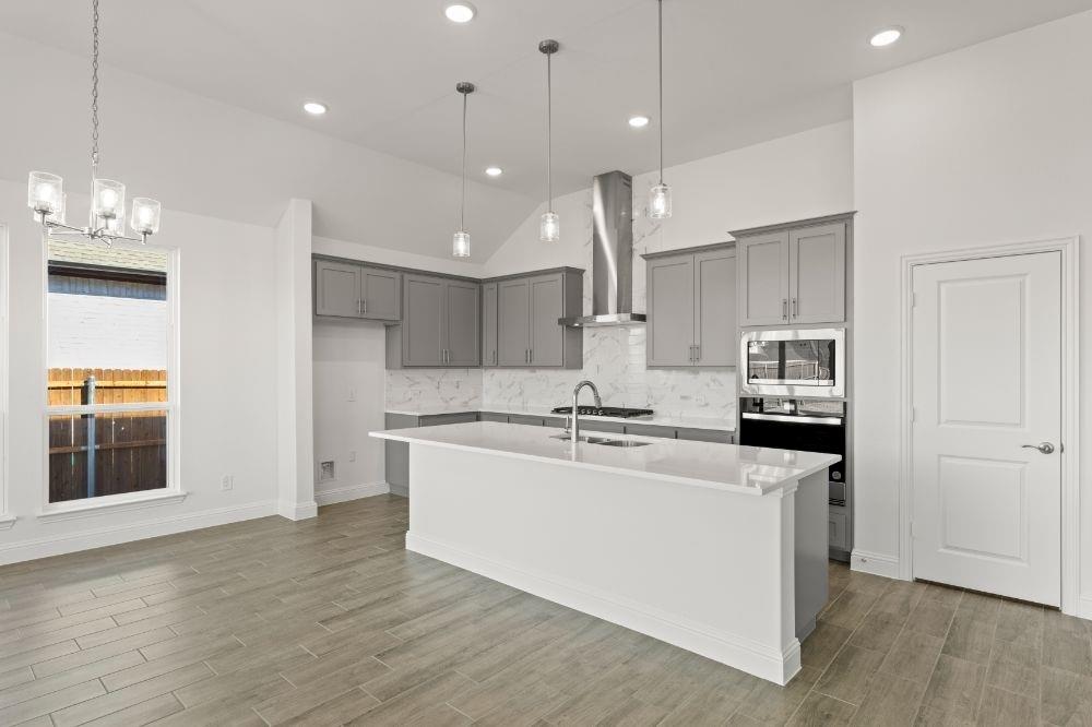 Lake Breeze - Residential