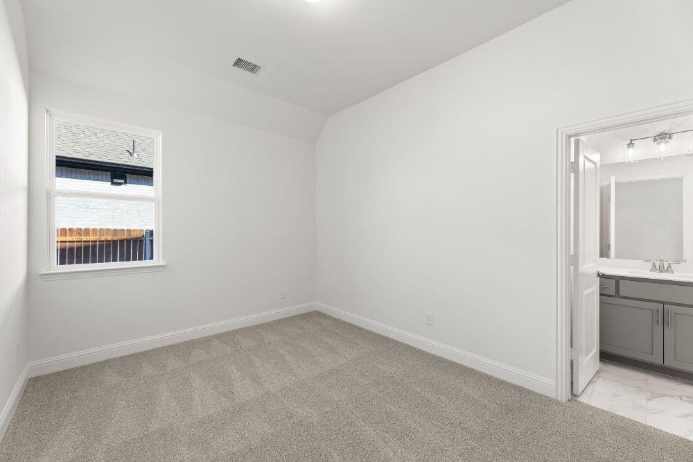 Lake Breeze - Residential