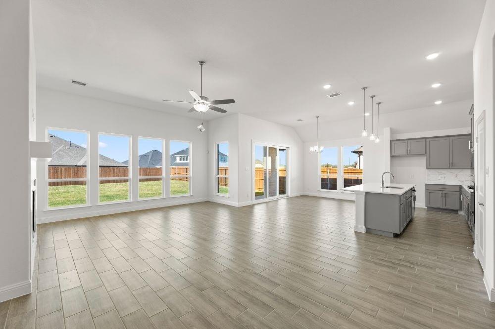 Lake Breeze - Residential