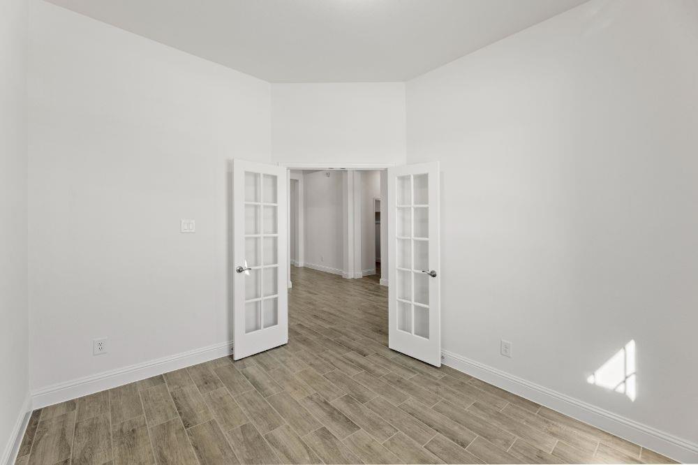 Lake Breeze - Residential