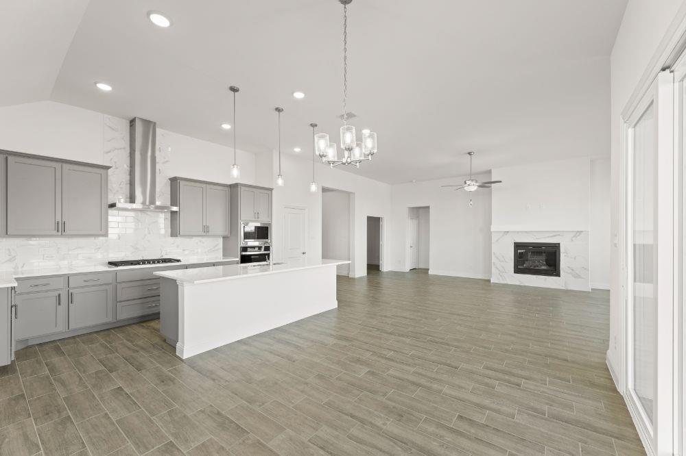 Lake Breeze - Residential