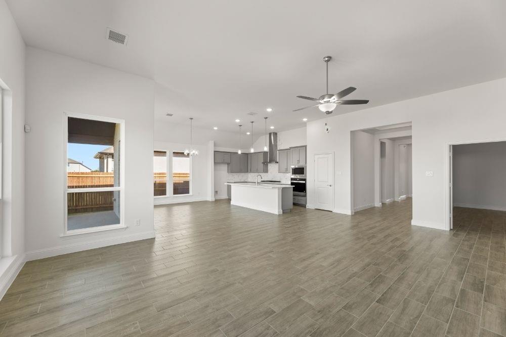 Lake Breeze - Residential