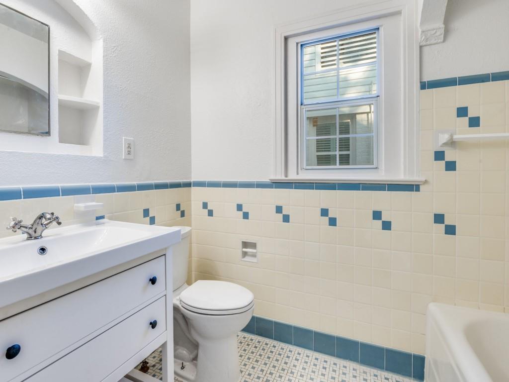 Greenville Crest 03 - Residential Lease